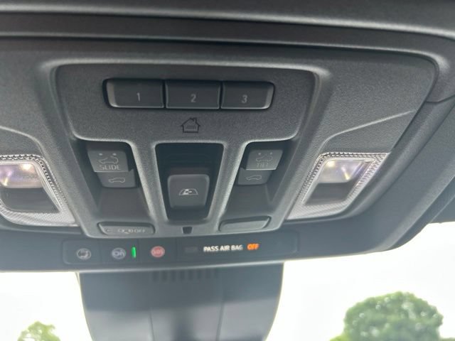 Used 2025 GMC Sierra 1500 AT4 w/ AT4 Premium Package AWD/4WD image 40