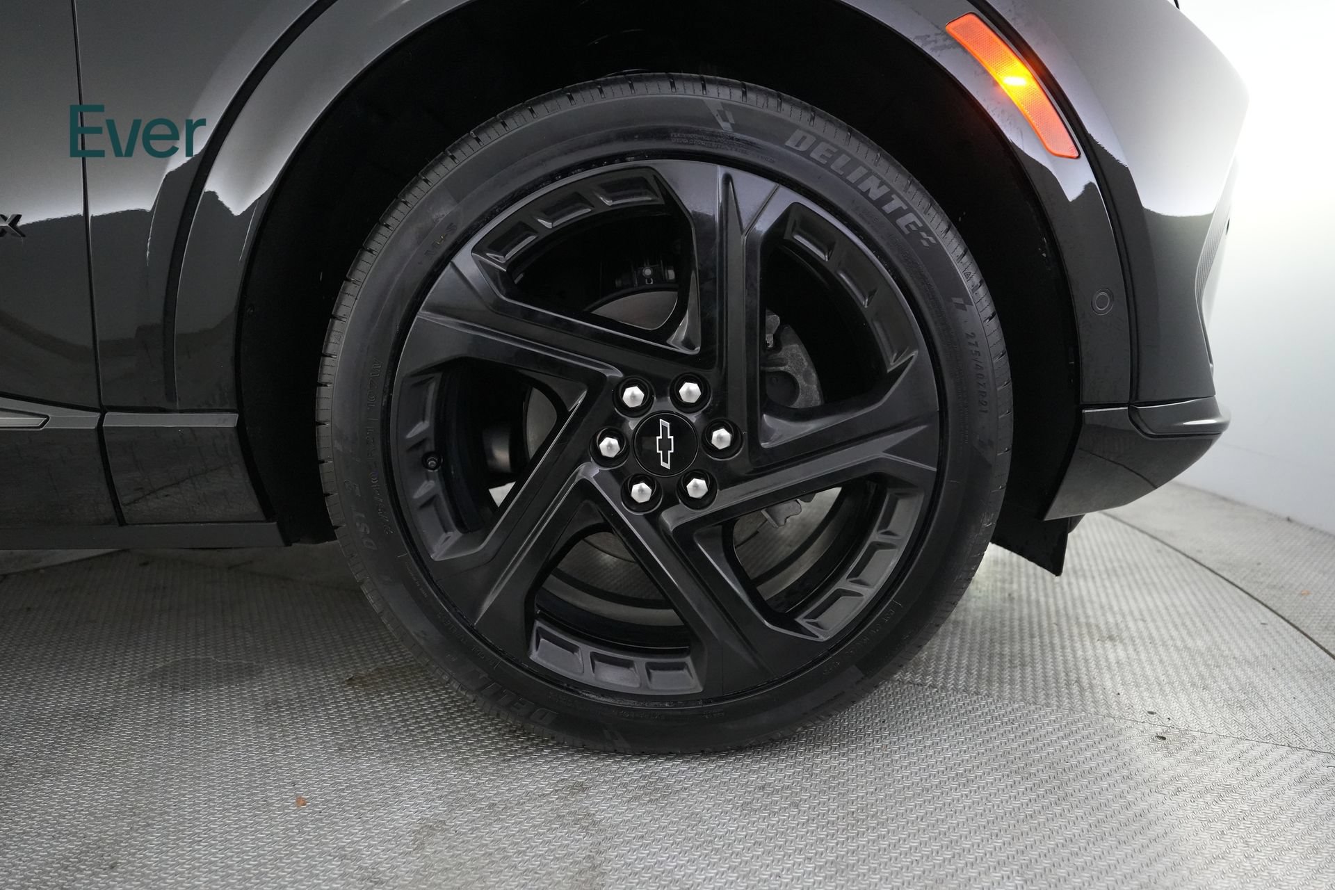 Used 2024 Chevrolet Equinox EV RS FWD image 20