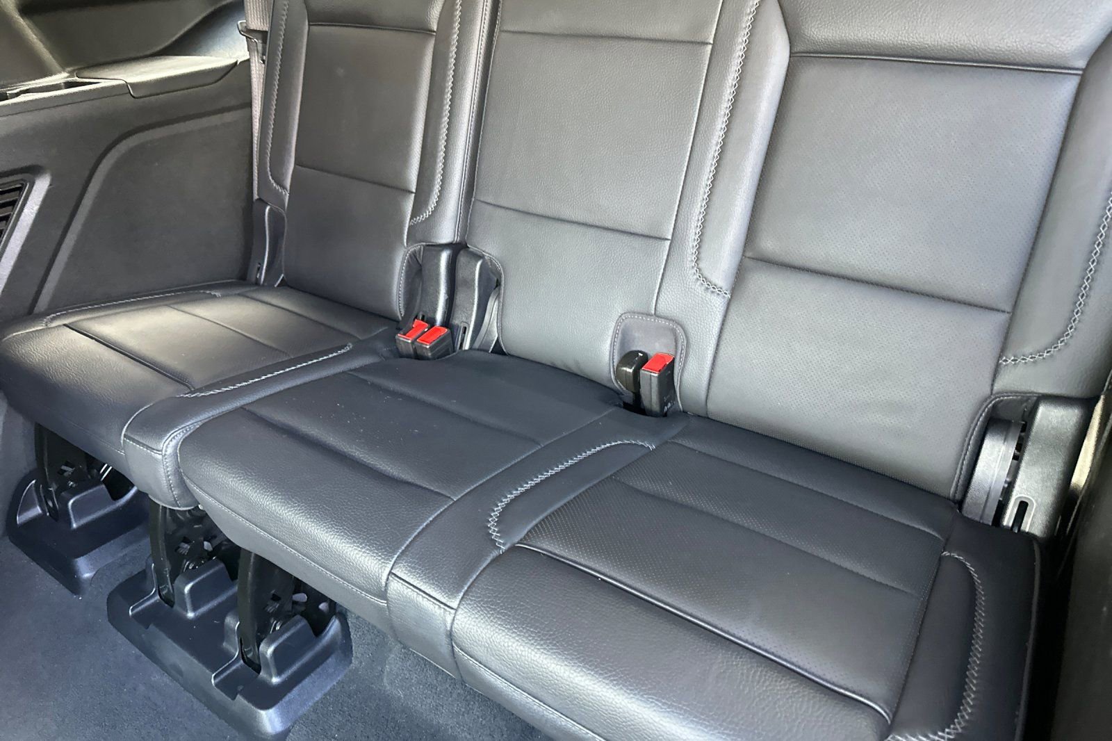 Used 2025 GMC Yukon Denali image 14