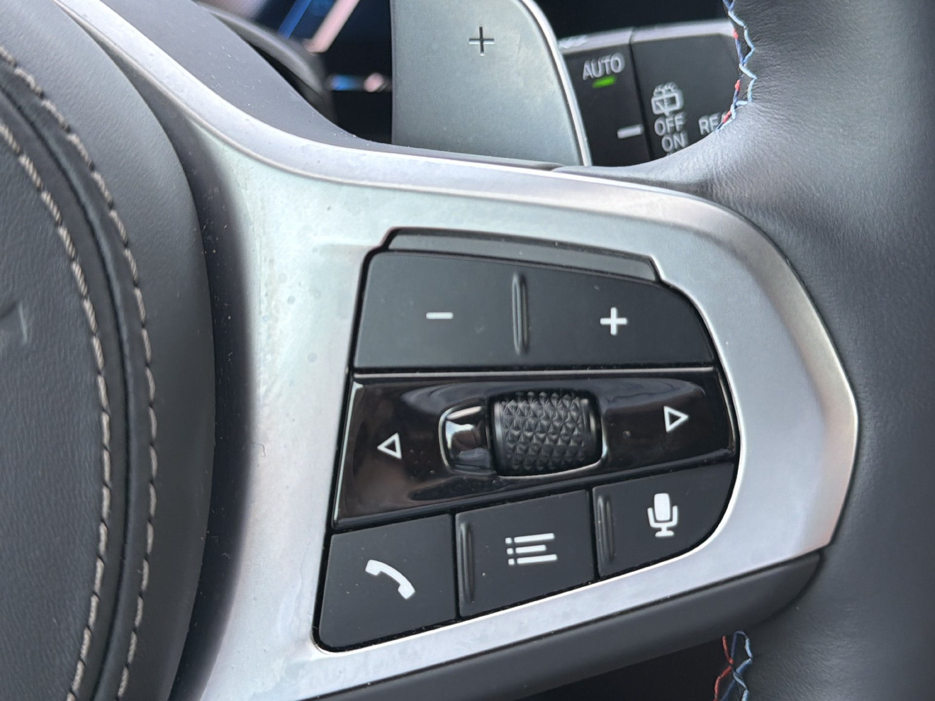 Certified 2026 BMW X5 M60i AWD/4WD image 34