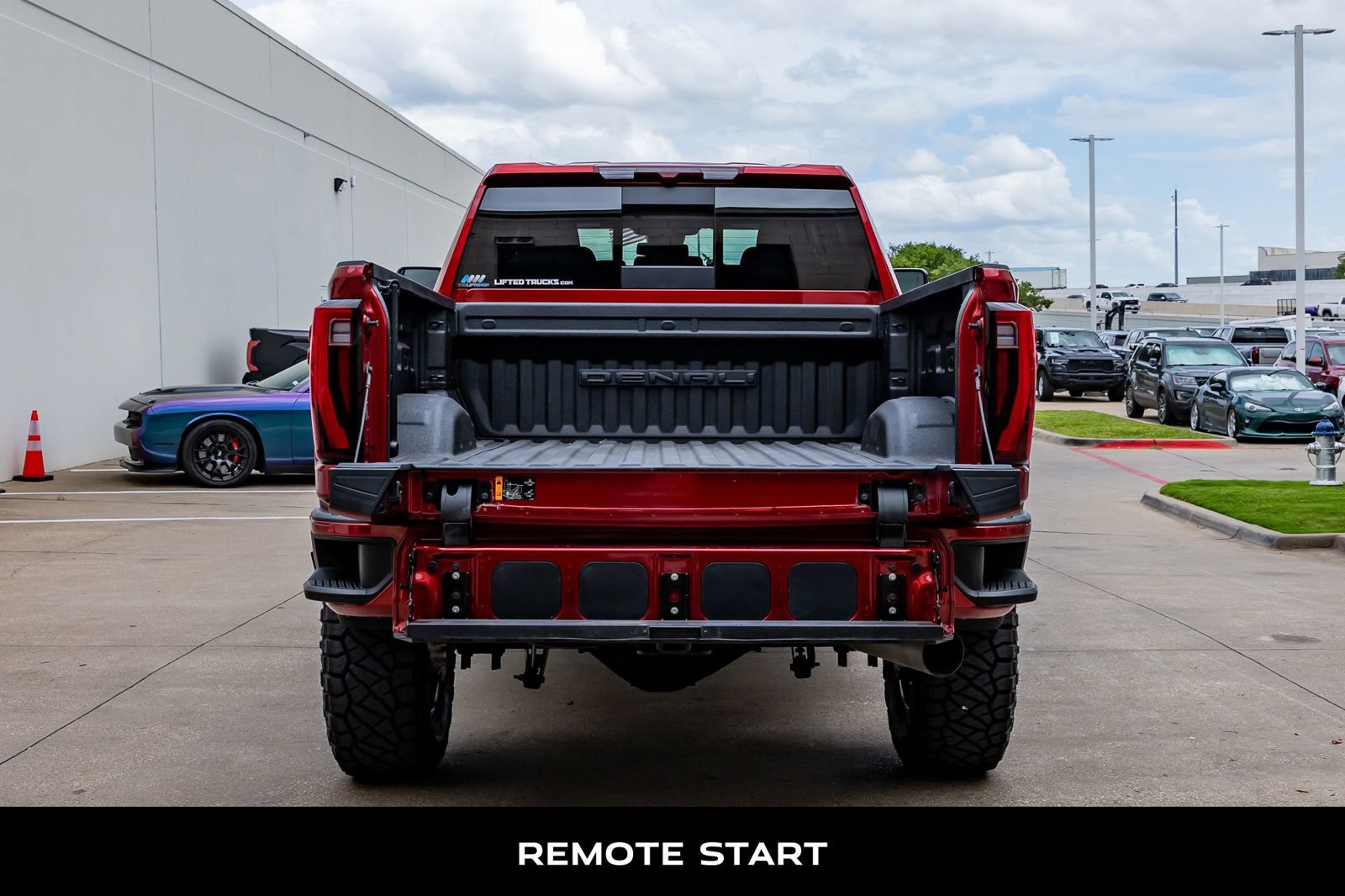 Used 2024 GMC Sierra 2500 Denali w/ LPO, GMC Protection Package AWD/4WD image 9