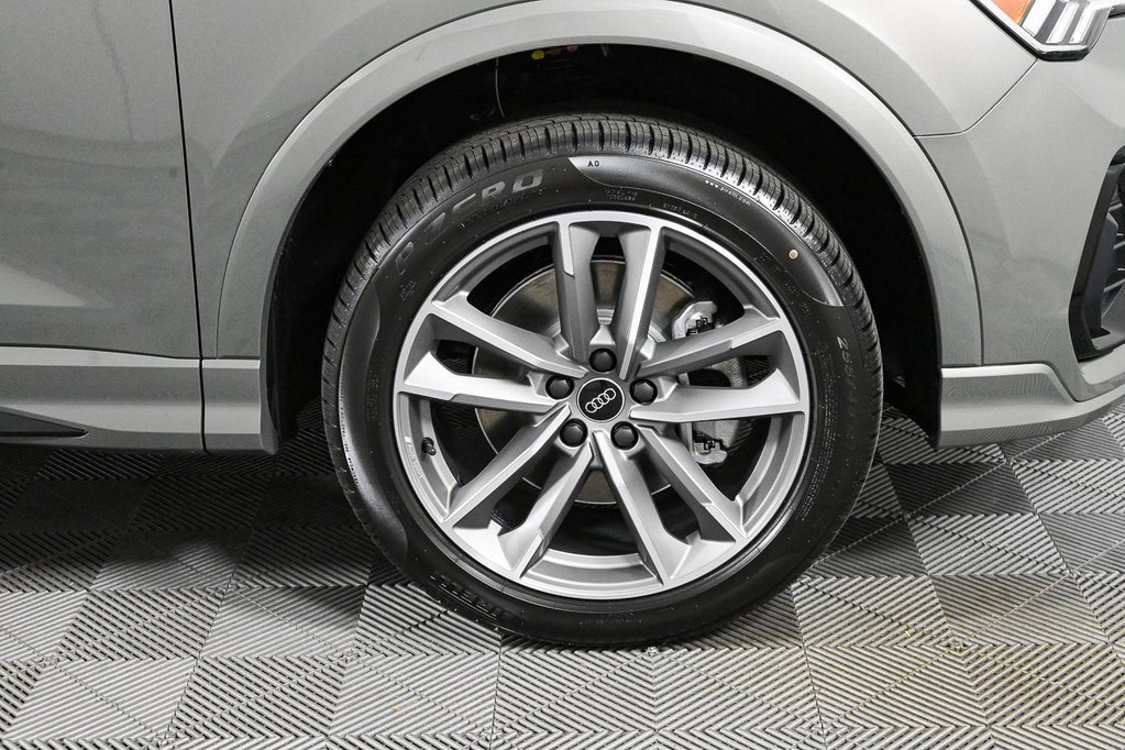 New 2025 Audi Q3 2.0T Premium image 37