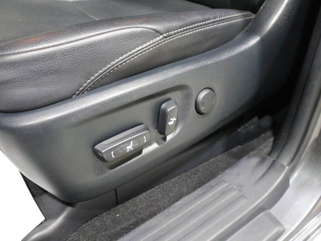 Used 2022 Toyota 4Runner Limited AWD/4WD image 12