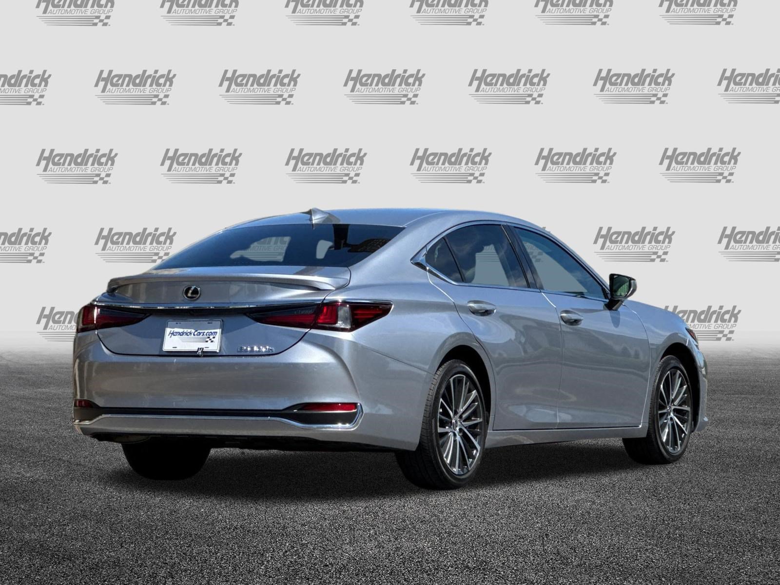 Certified 2023 Lexus ES 300h w/ Premium Package FWD image 5