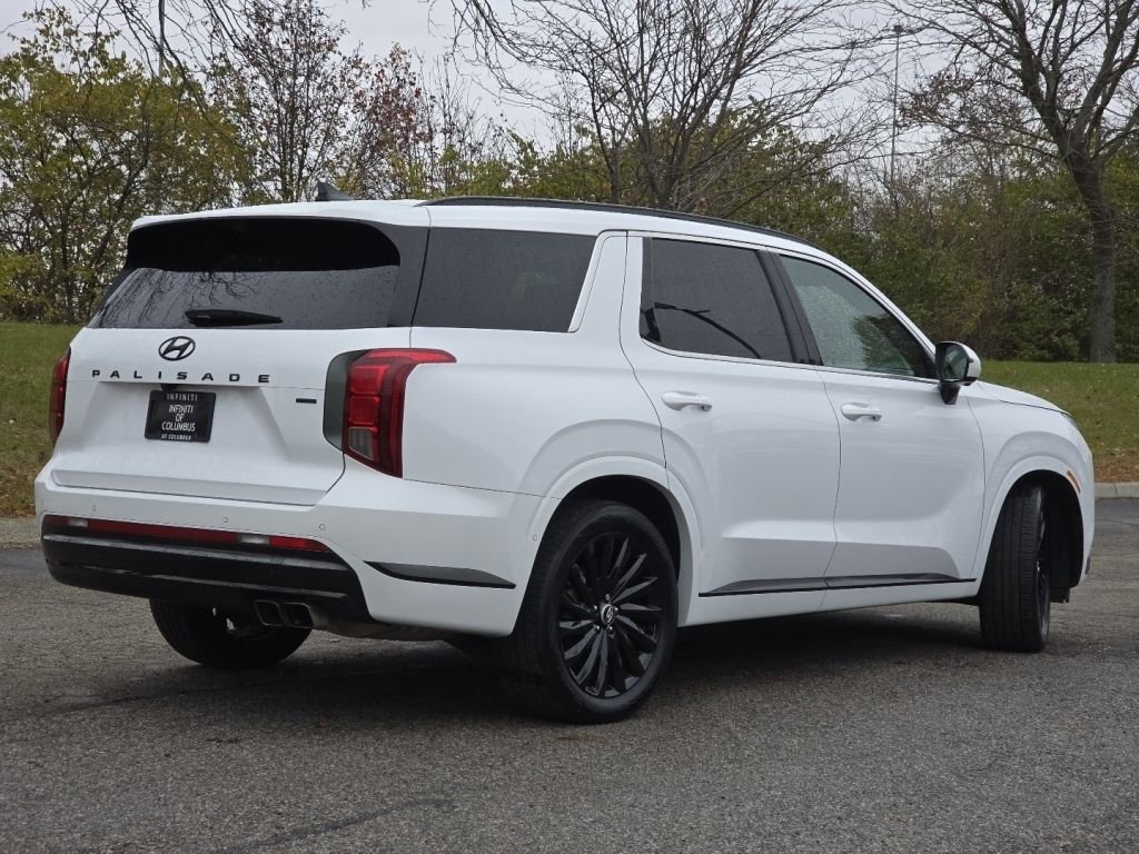 Used 2024 Hyundai Palisade Calligraphy image 17