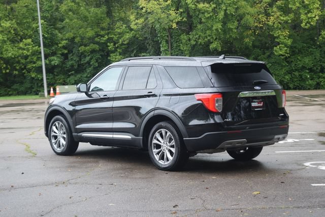 Used 2023 Ford Explorer XLT w/ Equipment Group 202A AWD/4WD image 25