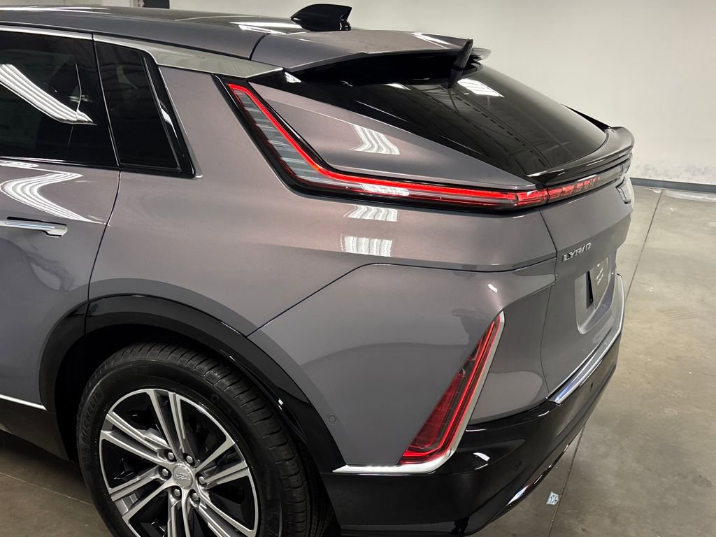 New 2026 Cadillac Lyriq Premium Luxury image 14