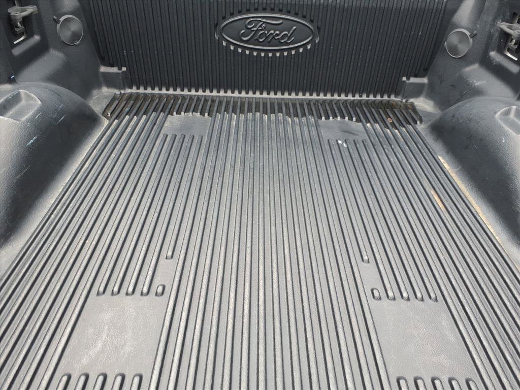 Used 2019 Ford F150 Lariat w/ Equipment Group 502A Luxury image 5