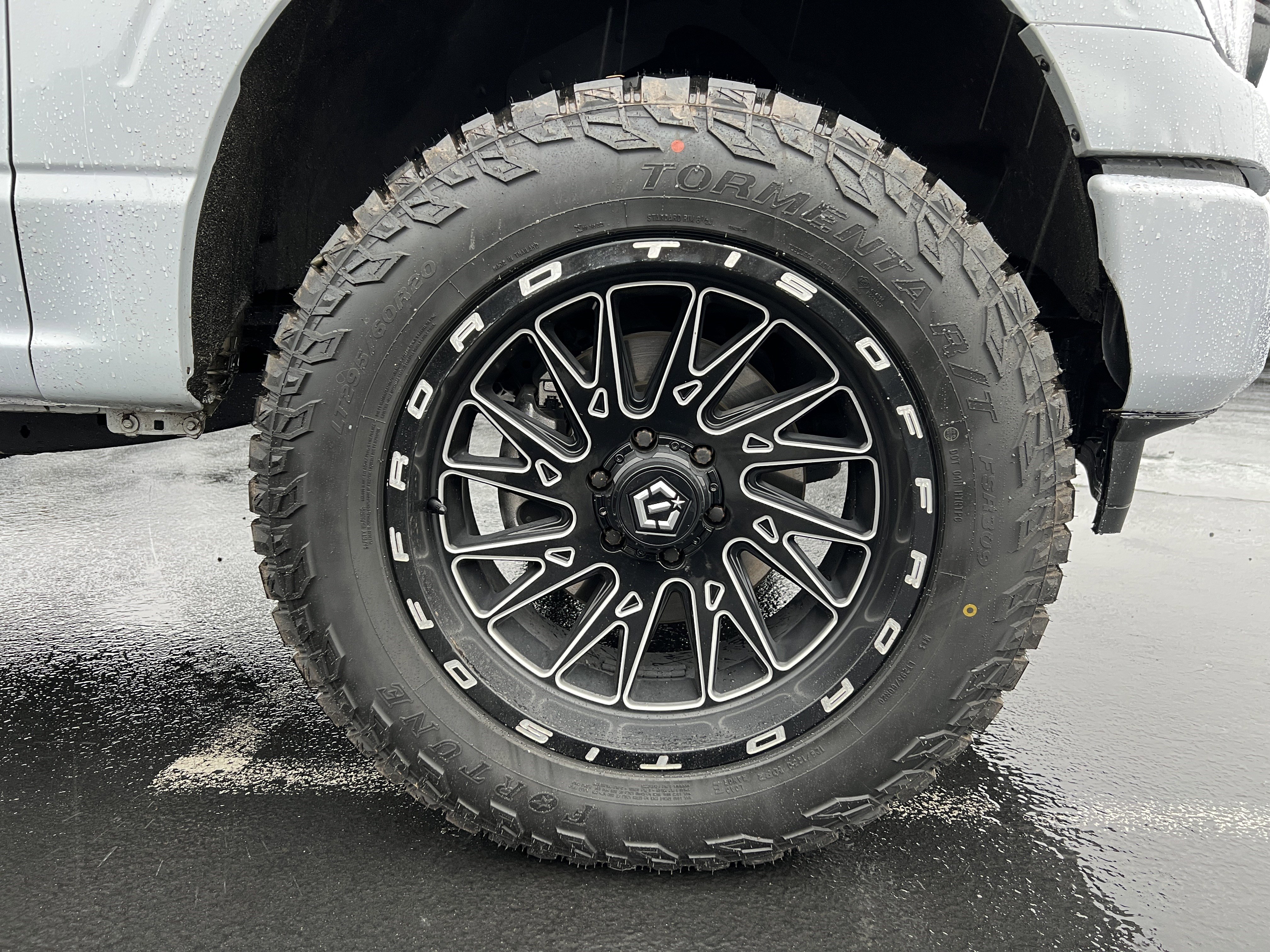 Used 2022 Ford F150 XLT w/ Equipment Group 302A High image 10