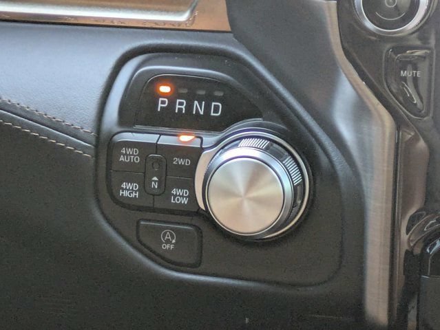 Used 2023 RAM 1500 Limited w/ Body Color Bumper Group AWD/4WD image 19