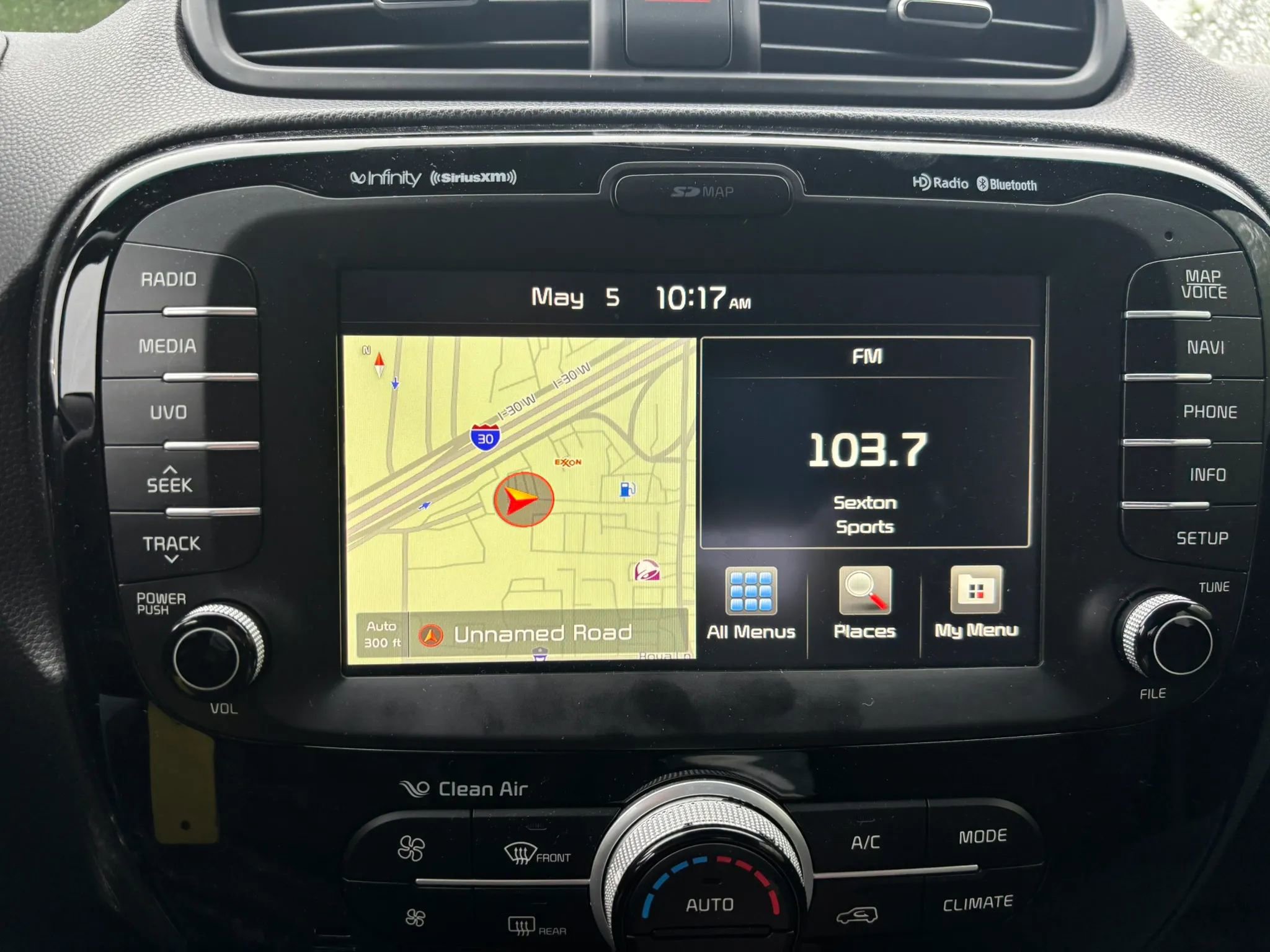 Used 2015 Kia Soul ! w/ Sun & Sound Package FWD image 19