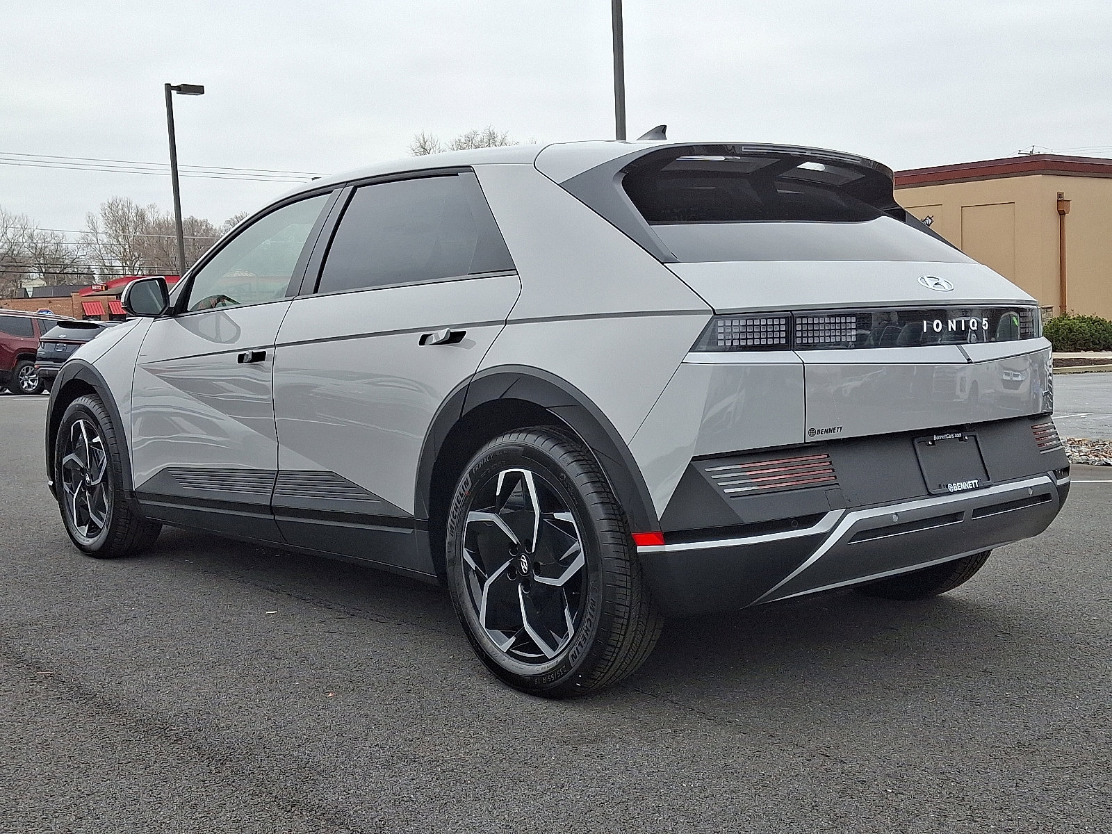 New 2024 Hyundai Ioniq 5 SEL image 3