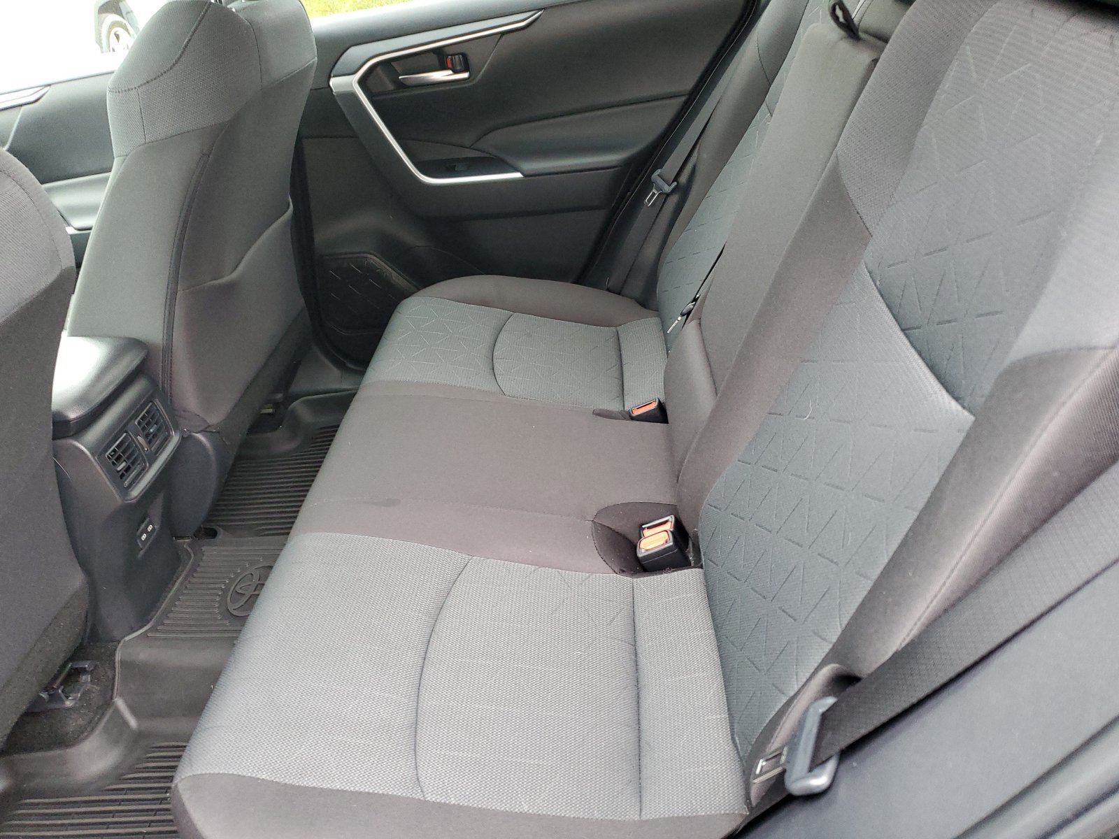 Certified 2025 Toyota RAV4 XLE w/ Convenience Package AWD/4WD image 13