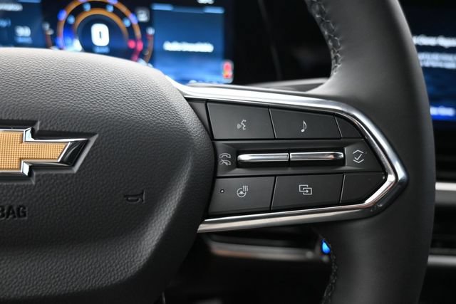 New 2027 Chevrolet Equinox LT w/ Convenience Package II FWD image 16