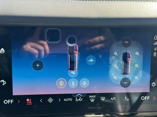 Used 2025 Lincoln Navigator L Reserve AWD/4WD image 21