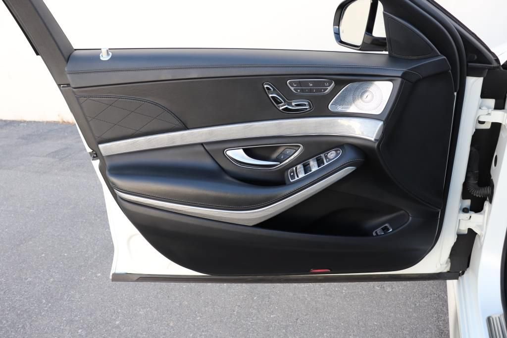 Used 2015 Mercedes-Benz S 63 AMG 4MATIC Sedan image 40