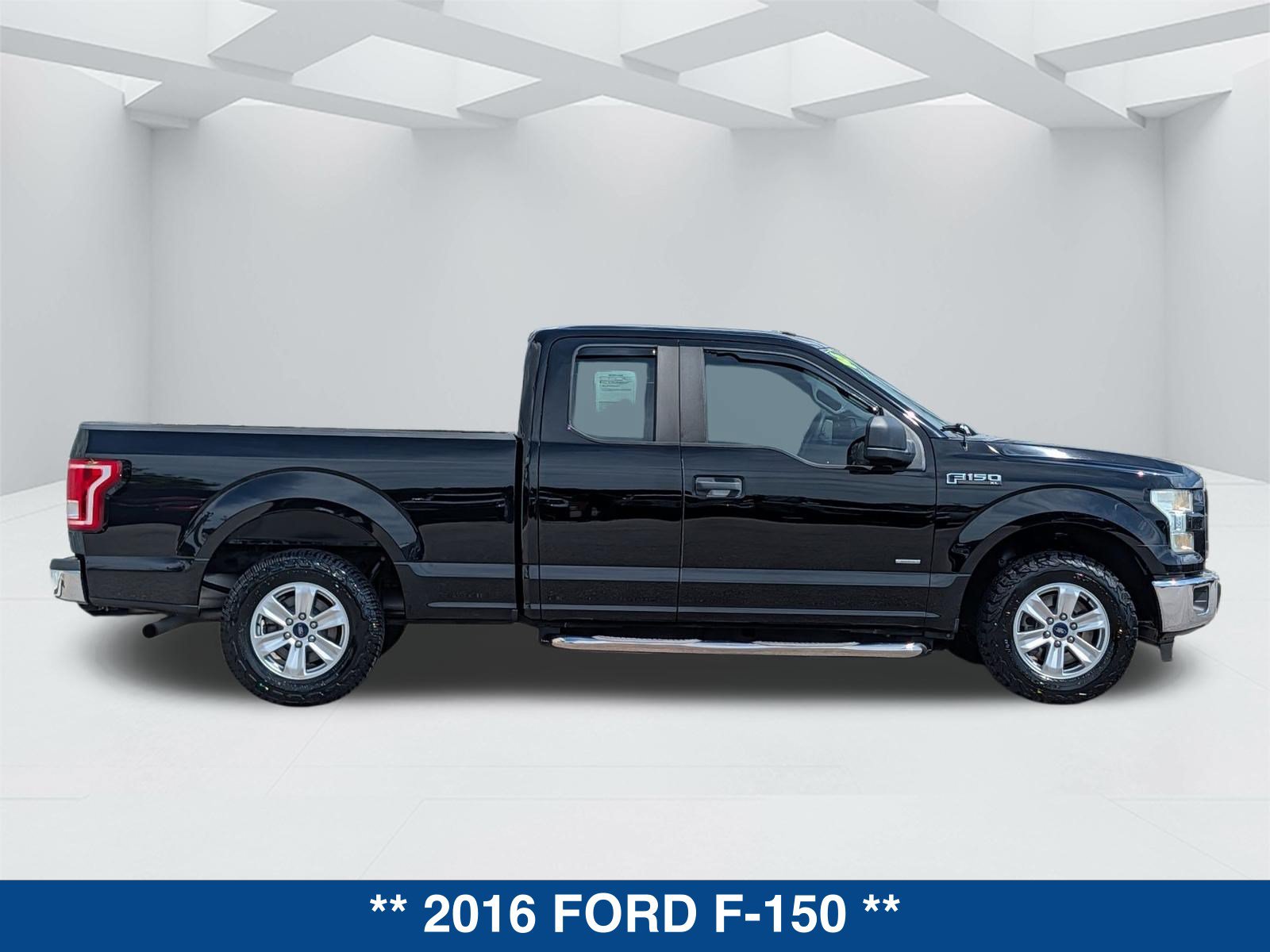 Used 2016 Ford F150 XL w/ Equipment Group 101A Mid RWD image 4