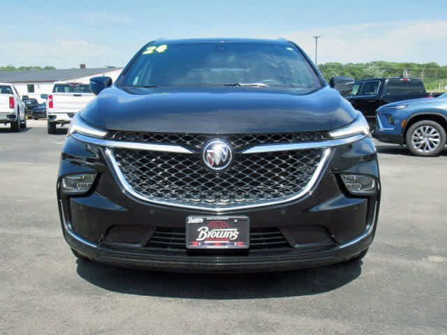 Used 2024 Buick Enclave Avenir w/ Avenir Technology Package image 12