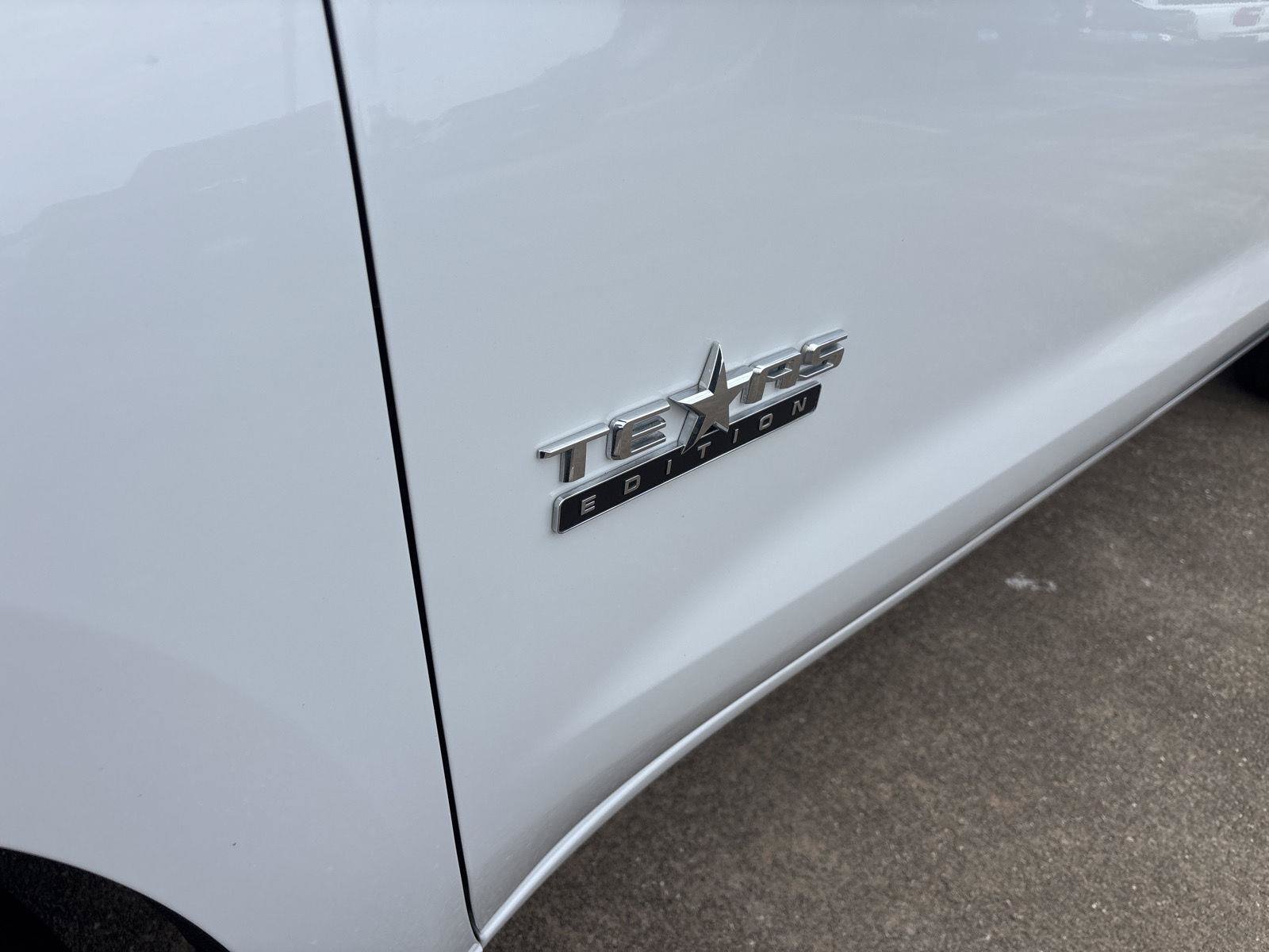 Used 2019 Chevrolet Silverado 1500 LTZ w/ LTZ Texas Edition AWD/4WD image 29
