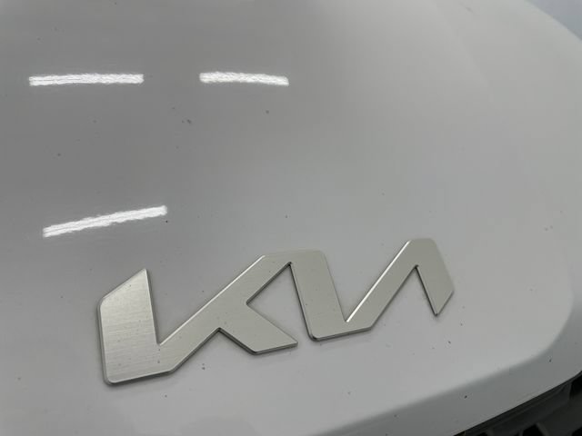 Used 2022 Kia K5 LXS FWD image 44