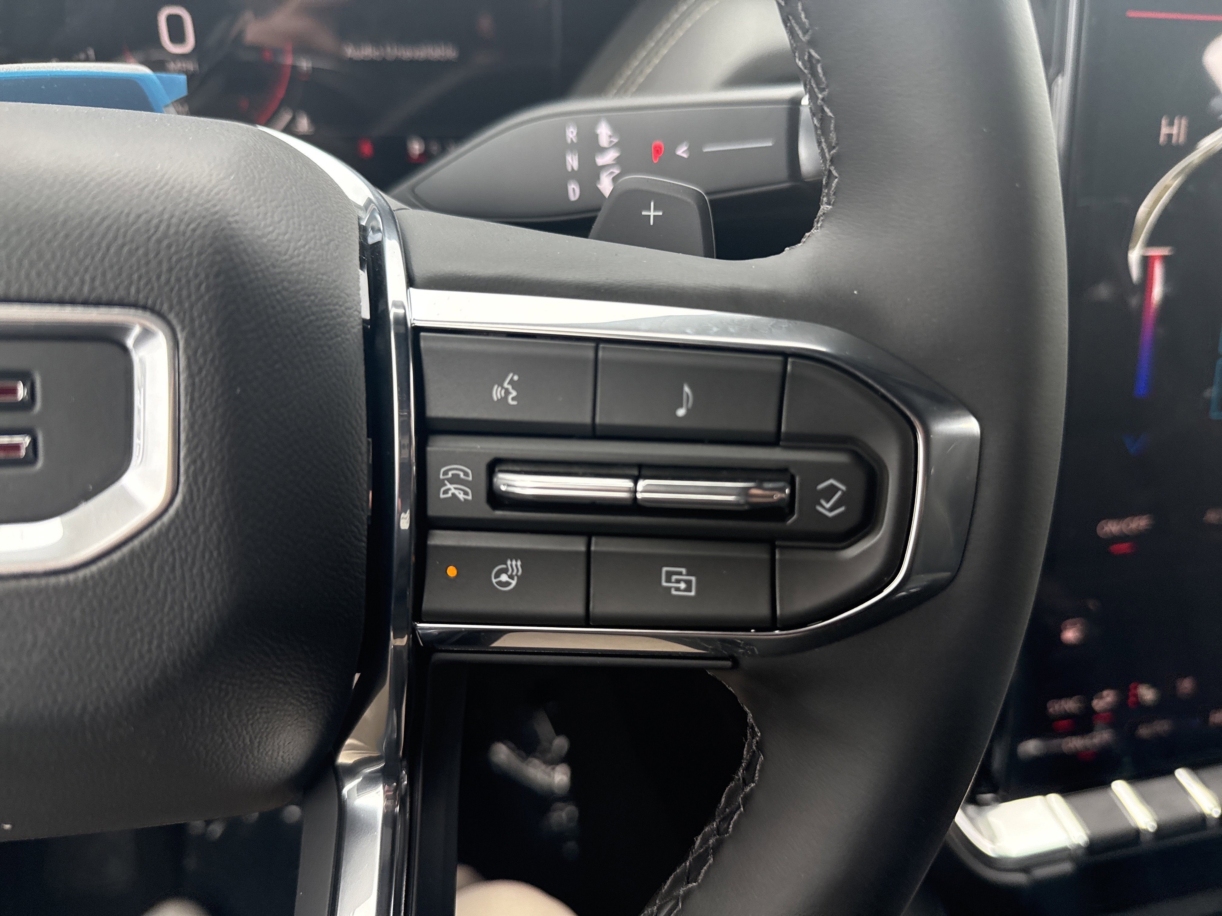 New 2026 GMC Yukon XL Elevation image 24