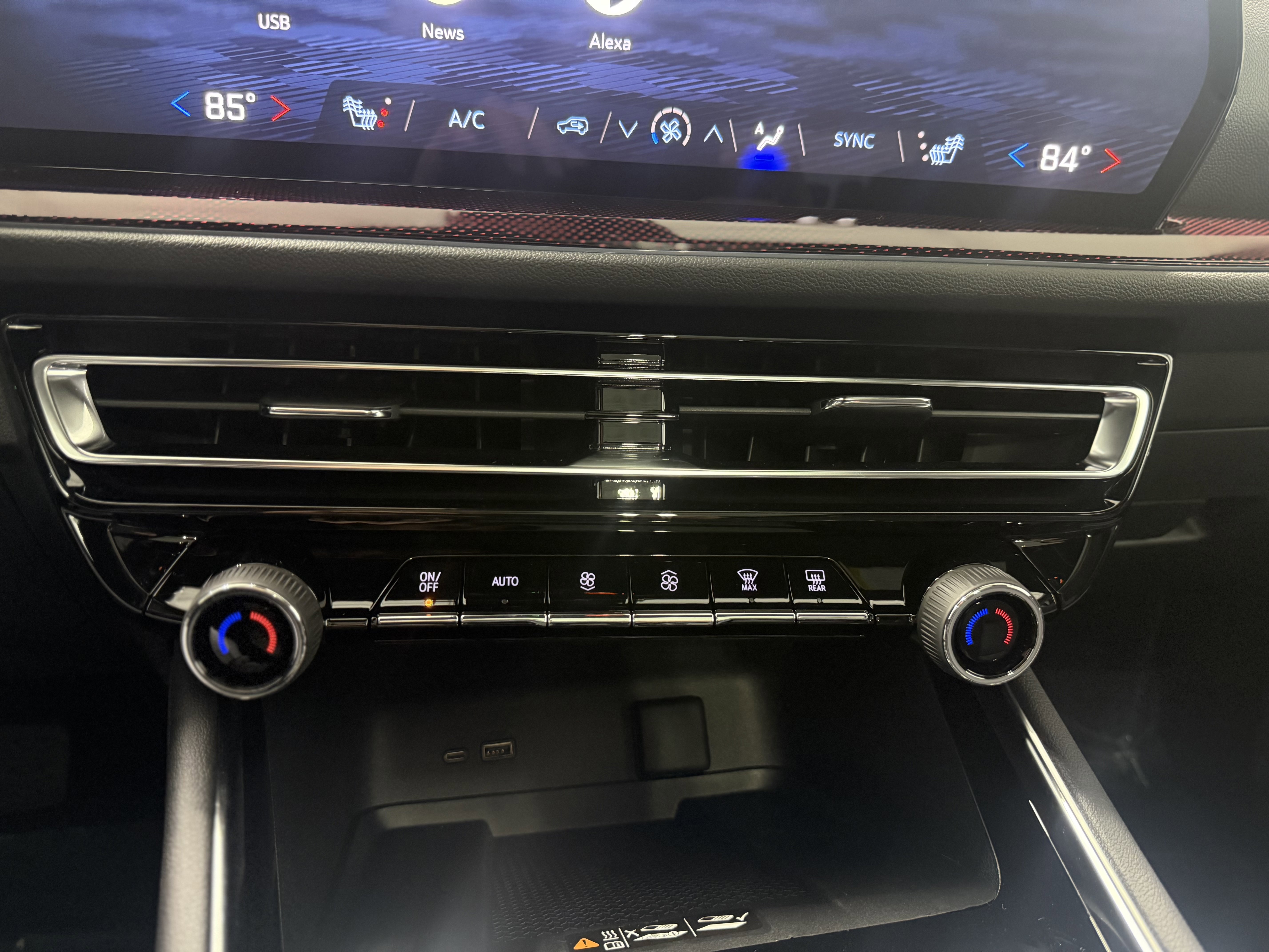 Used 2025 Chevrolet Traverse Z71 w/ Enhanced Driving Package image 21