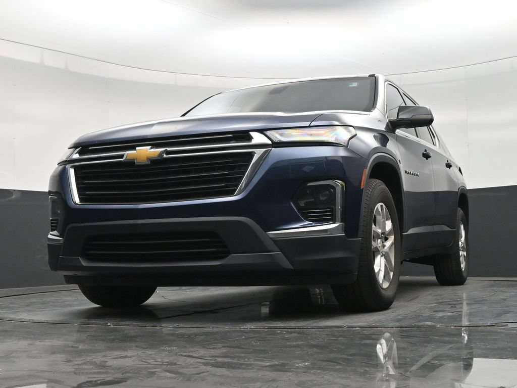 Used 2023 Chevrolet Traverse LS FWD image 26