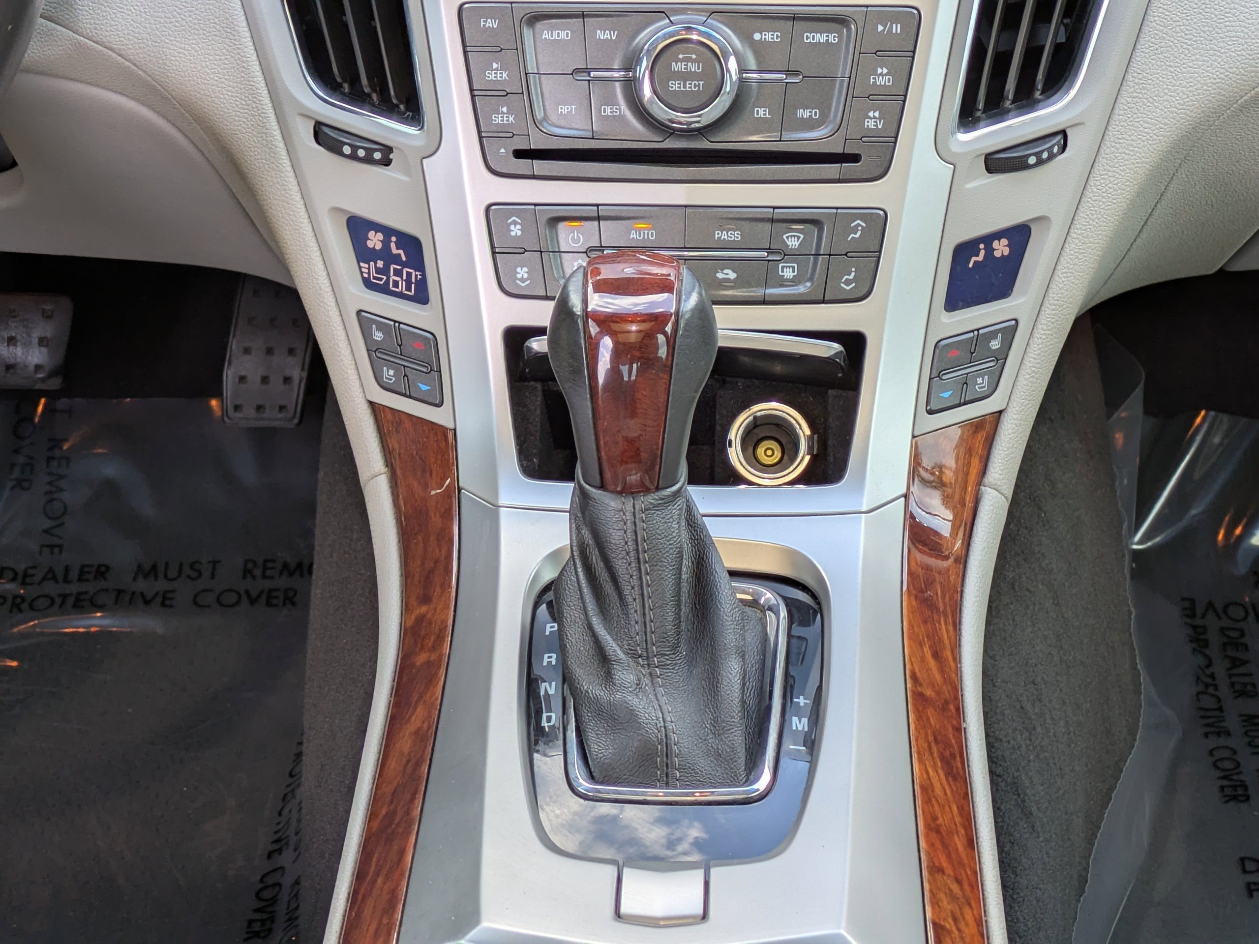 Used 2010 Cadillac CTS Premium image 15
