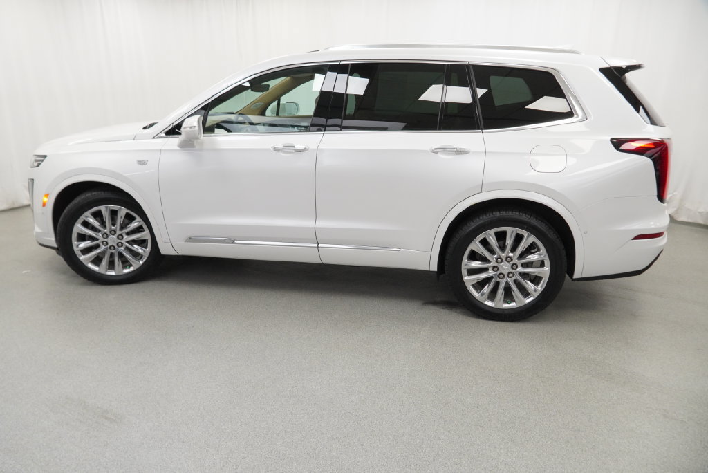 Used 2020 Cadillac XT6 Premium Luxury w/ Platinum Package FWD image 19