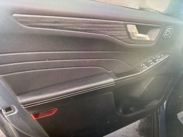 Used 2025 Ford Escape Platinum image 7