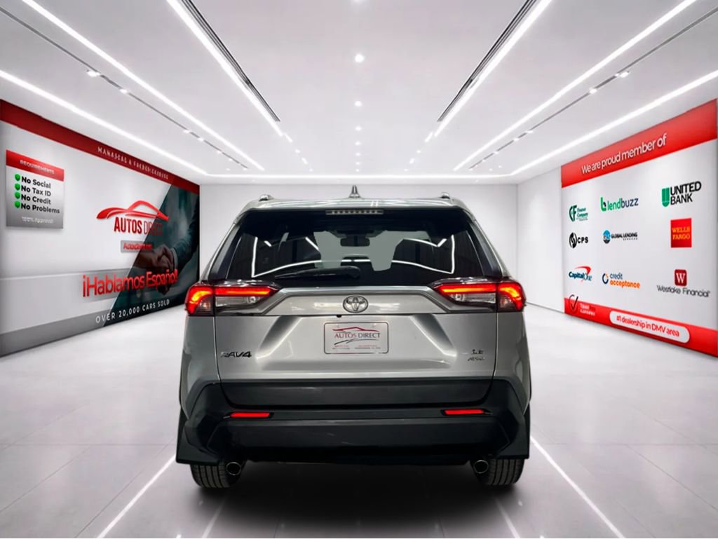 Used 2019 Toyota RAV4 LE w/ All Weather Liner Package AWD/4WD image 7