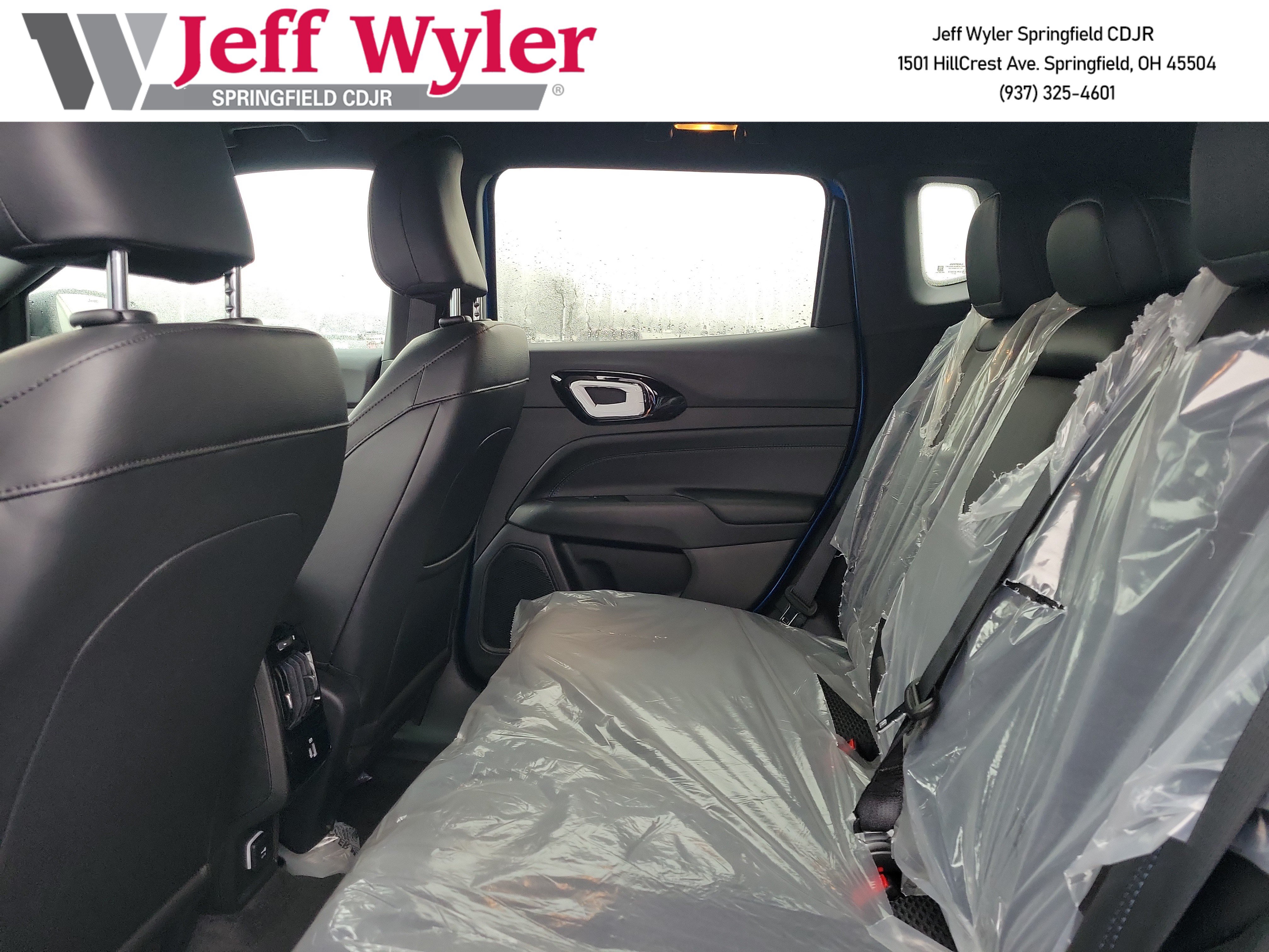New 2026 Jeep Compass Latitude AWD/4WD image 16