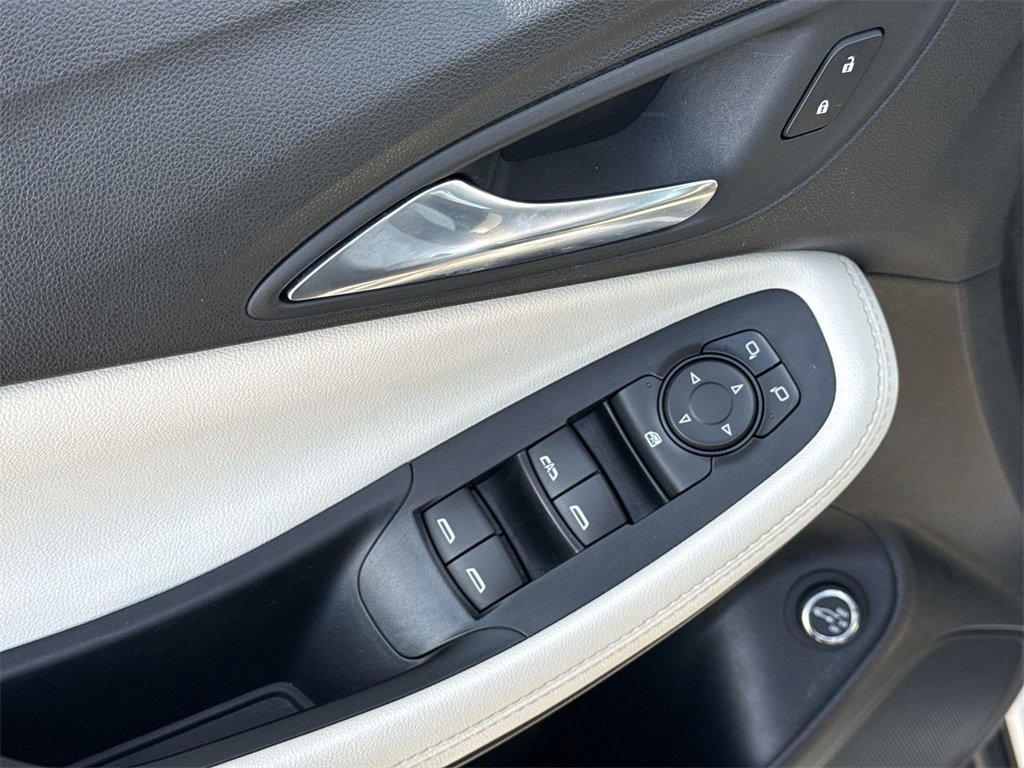 Used 2022 Buick Encore GX Select image 15