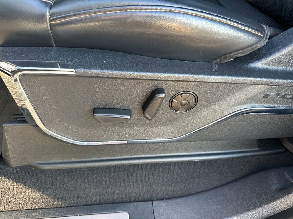 Used 2024 Ford F250 Platinum image 23