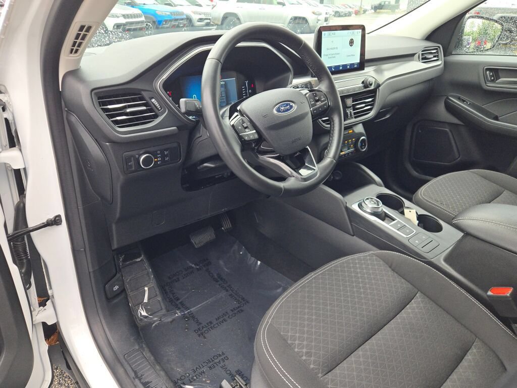 Used 2024 Ford Escape Active AWD/4WD image 23