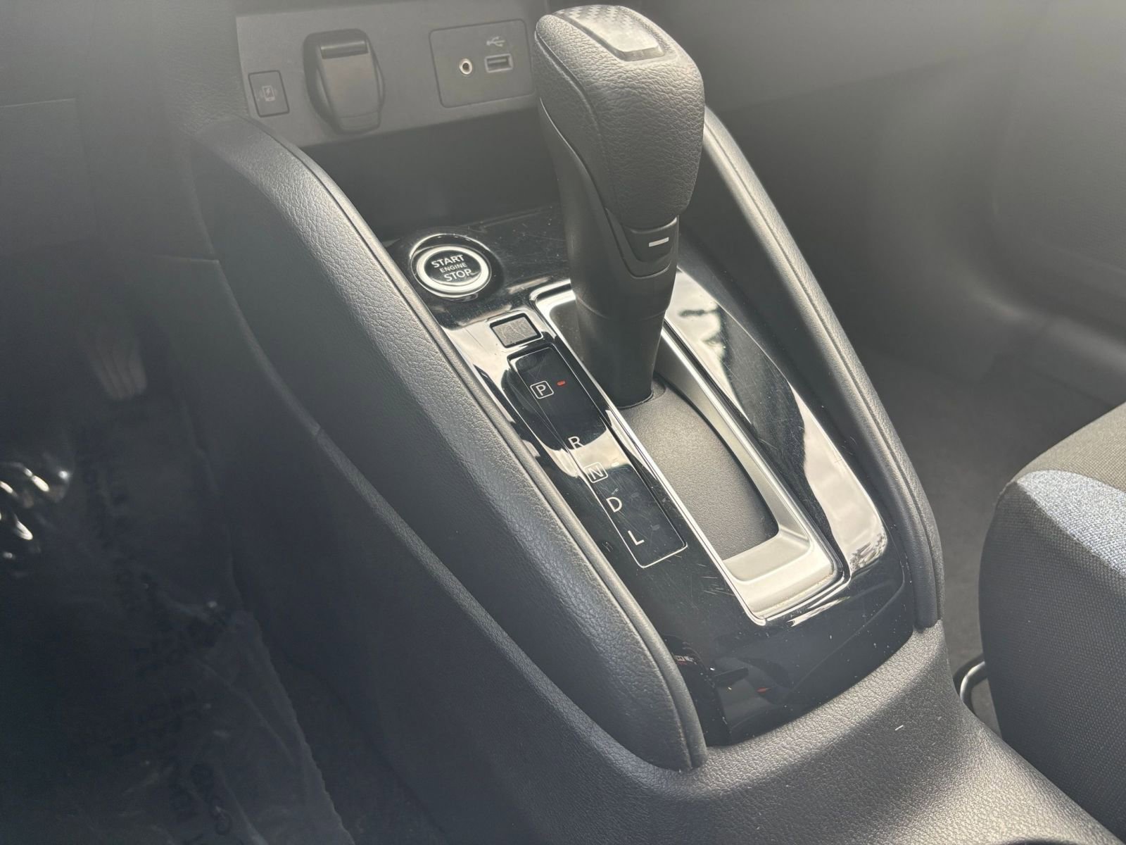 Used 2025 Nissan Versa SV FWD image 36