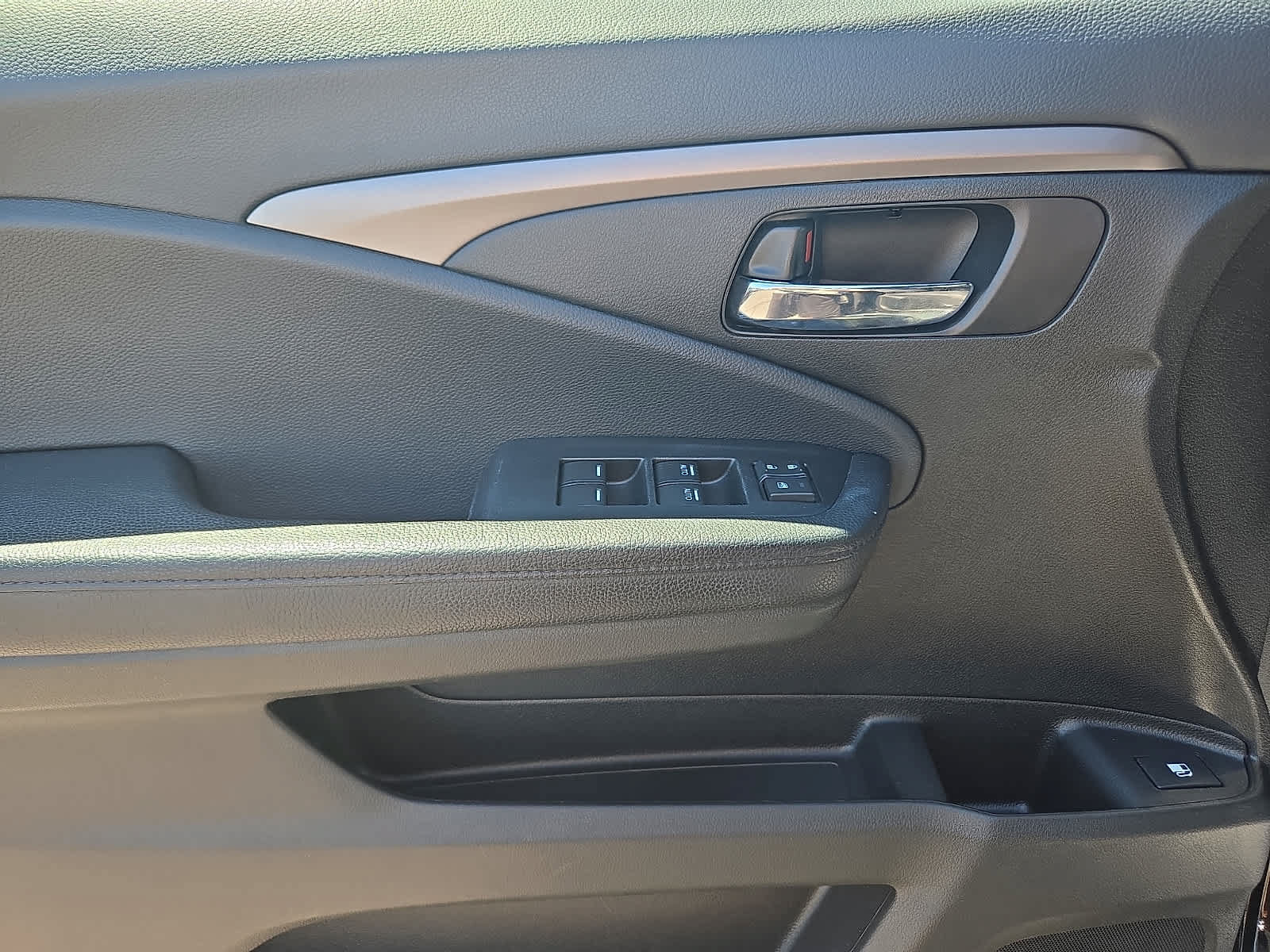 Used 2021 Honda Passport Sport image 13