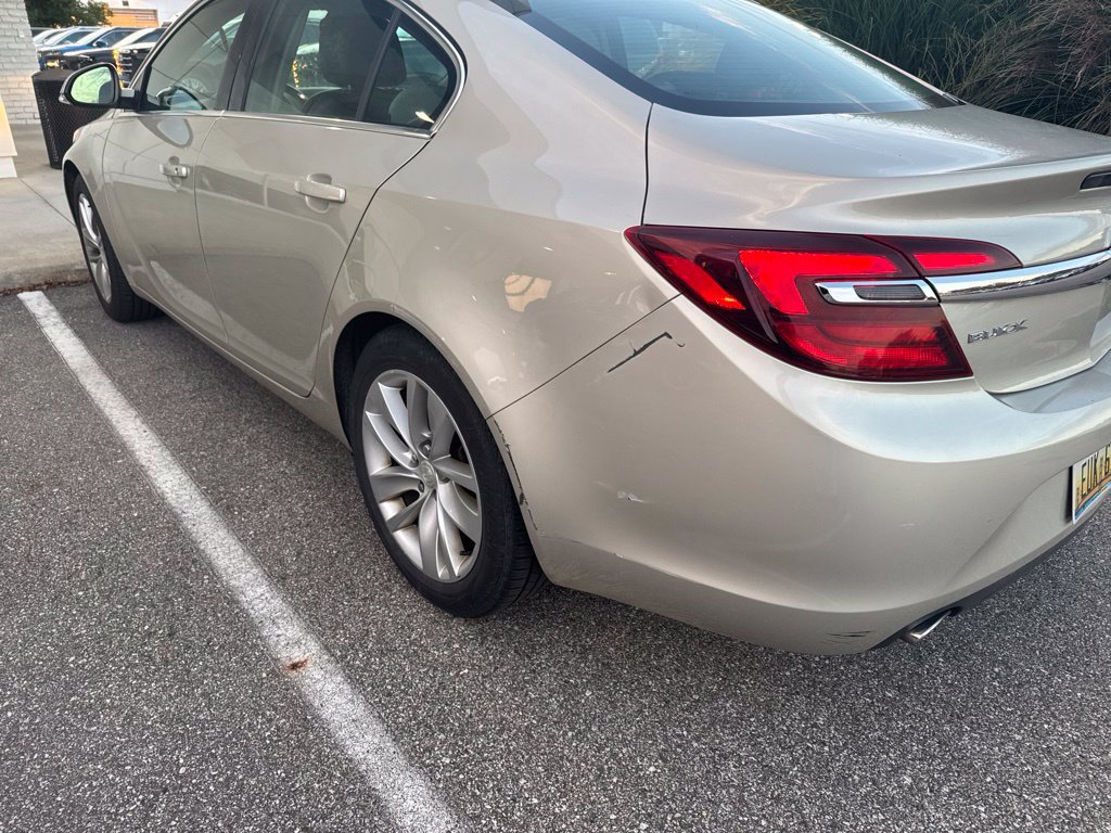 Used 2016 Buick Regal FWD image 9