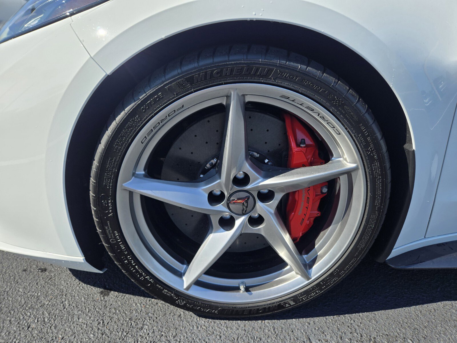 New 2025 Chevrolet Corvette E-Ray w/ ZER Performance Package image 4