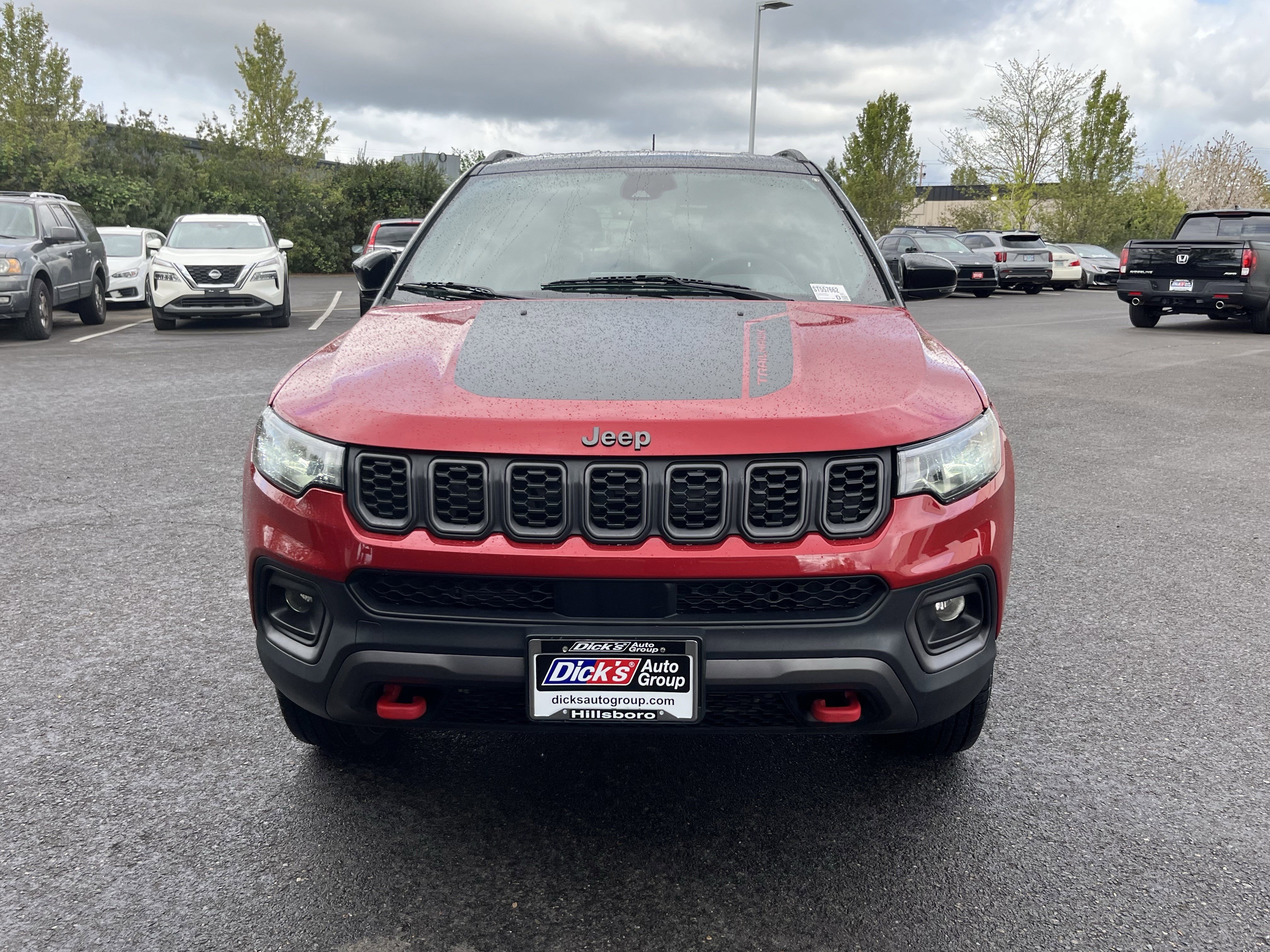 Used 2025 Jeep Compass Trailhawk AWD/4WD image 8