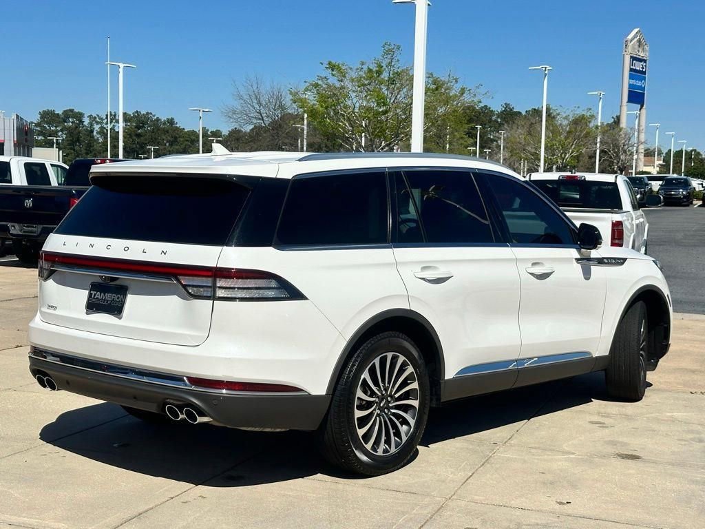 Used 2023 Lincoln Aviator Reserve image 28