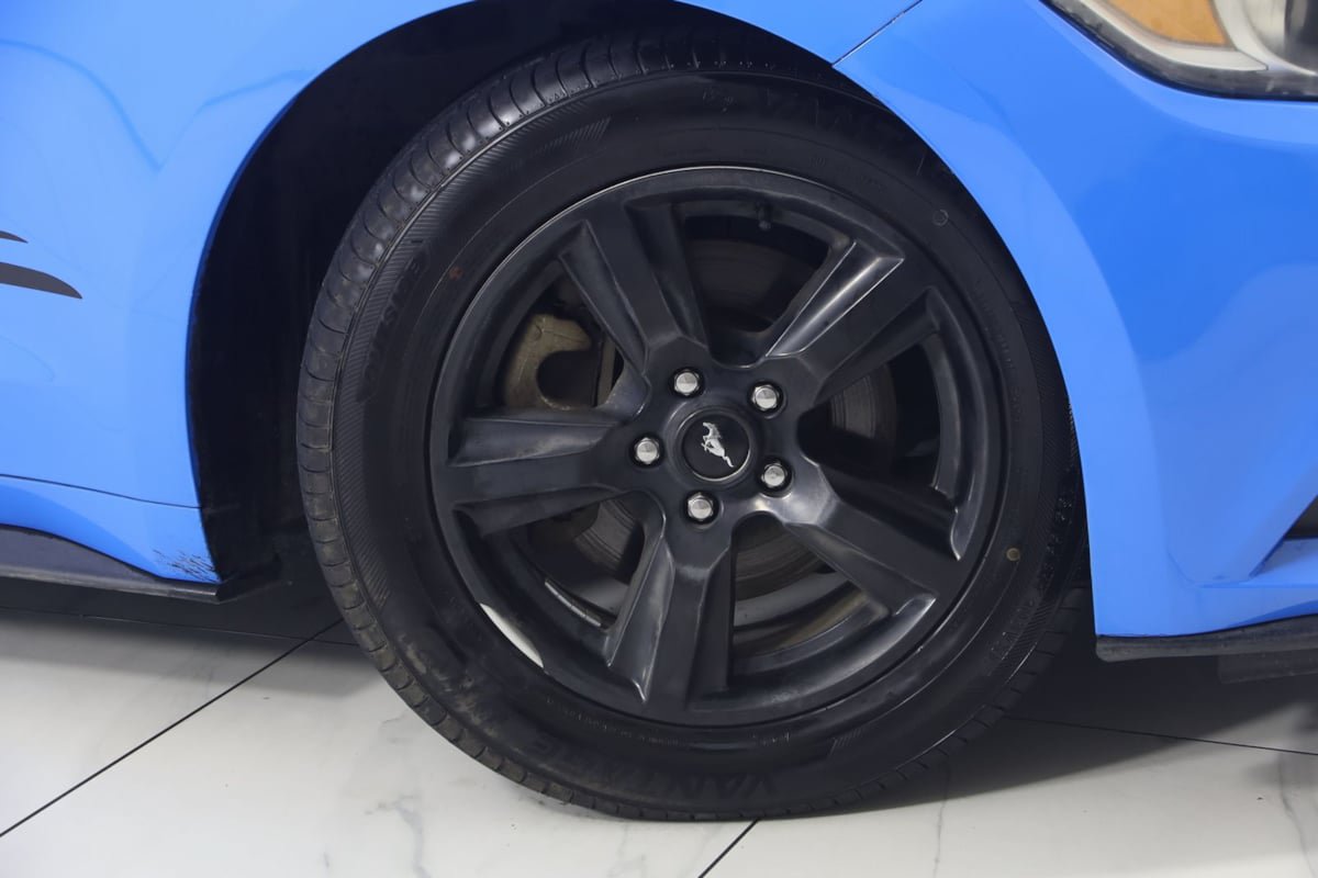 Used 2017 Ford Mustang Convertible RWD image 14
