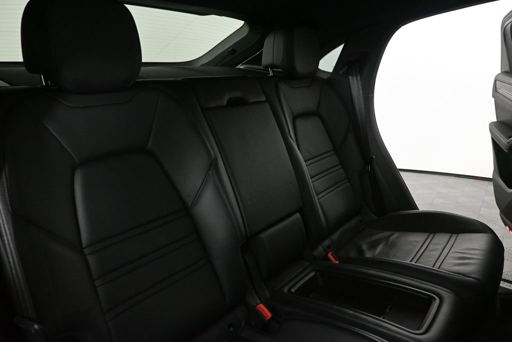 Used 2020 Porsche Cayenne AWD/4WD image 19