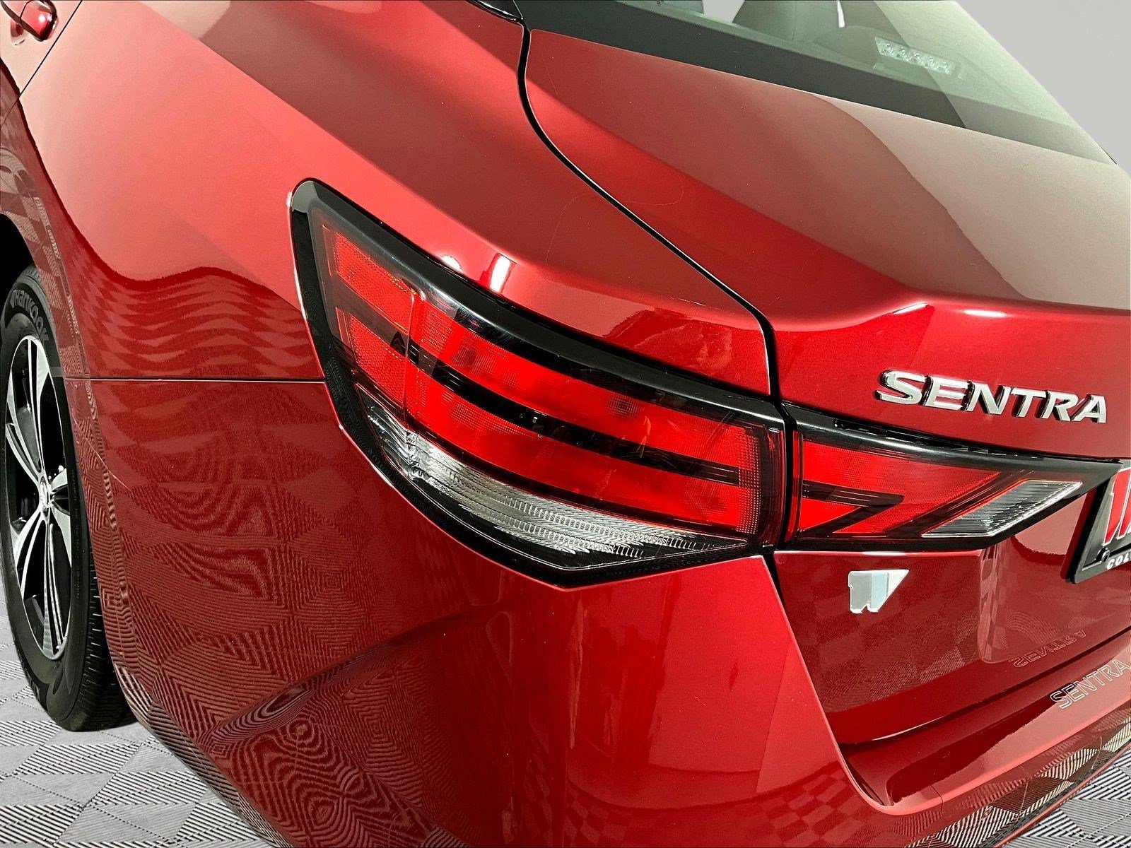 Certified 2023 Nissan Sentra SV FWD image 23