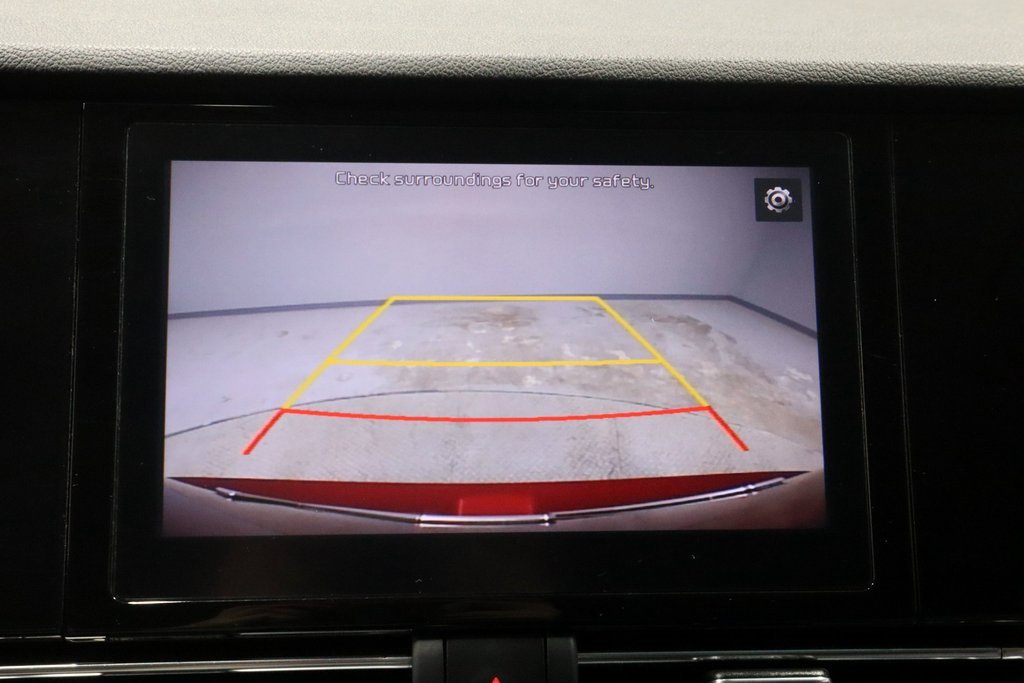 Used 2022 Kia Niro EX w/ Cold Weather Package image 2