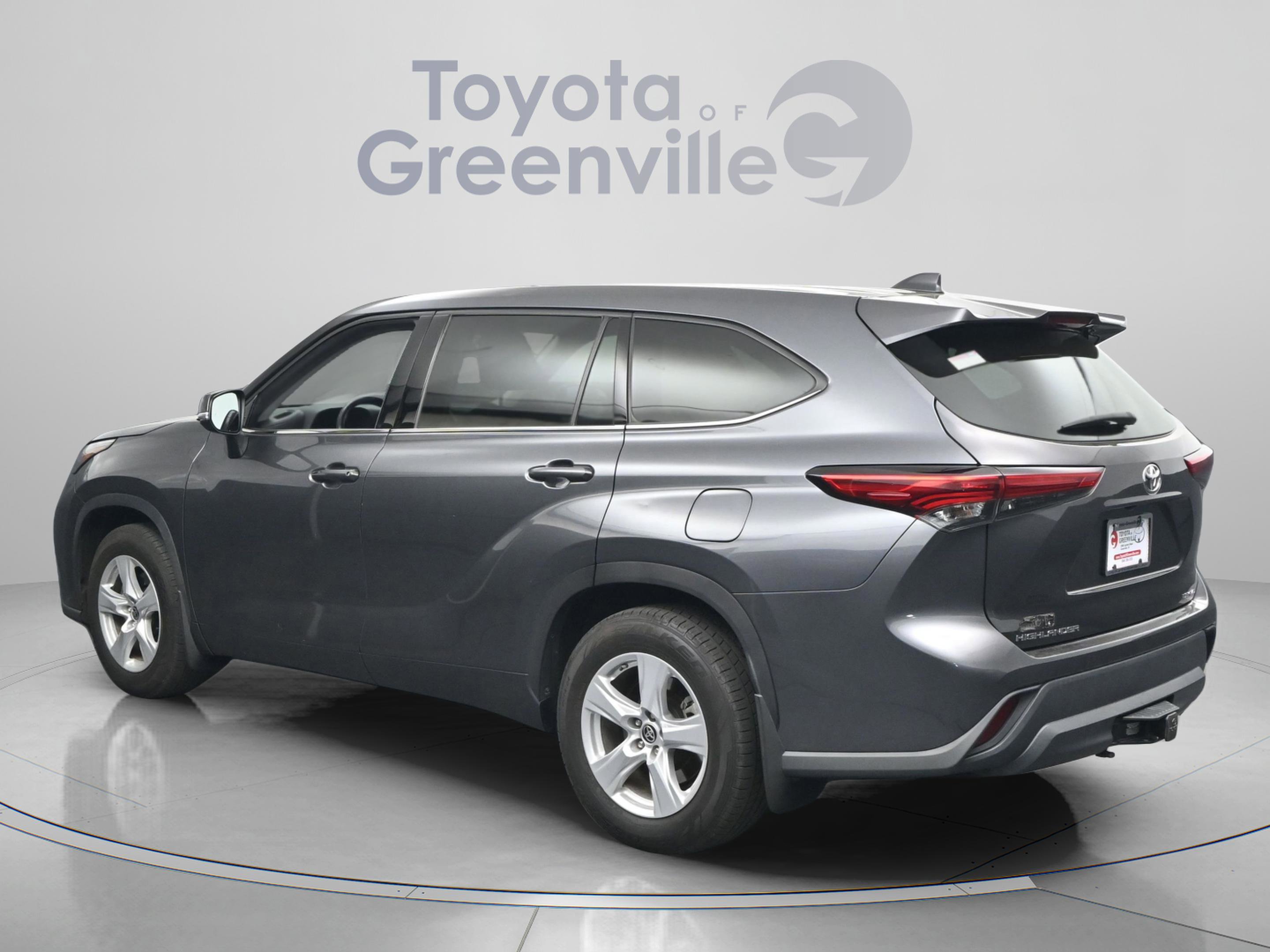 Used 2020 Toyota Highlander LE image 7