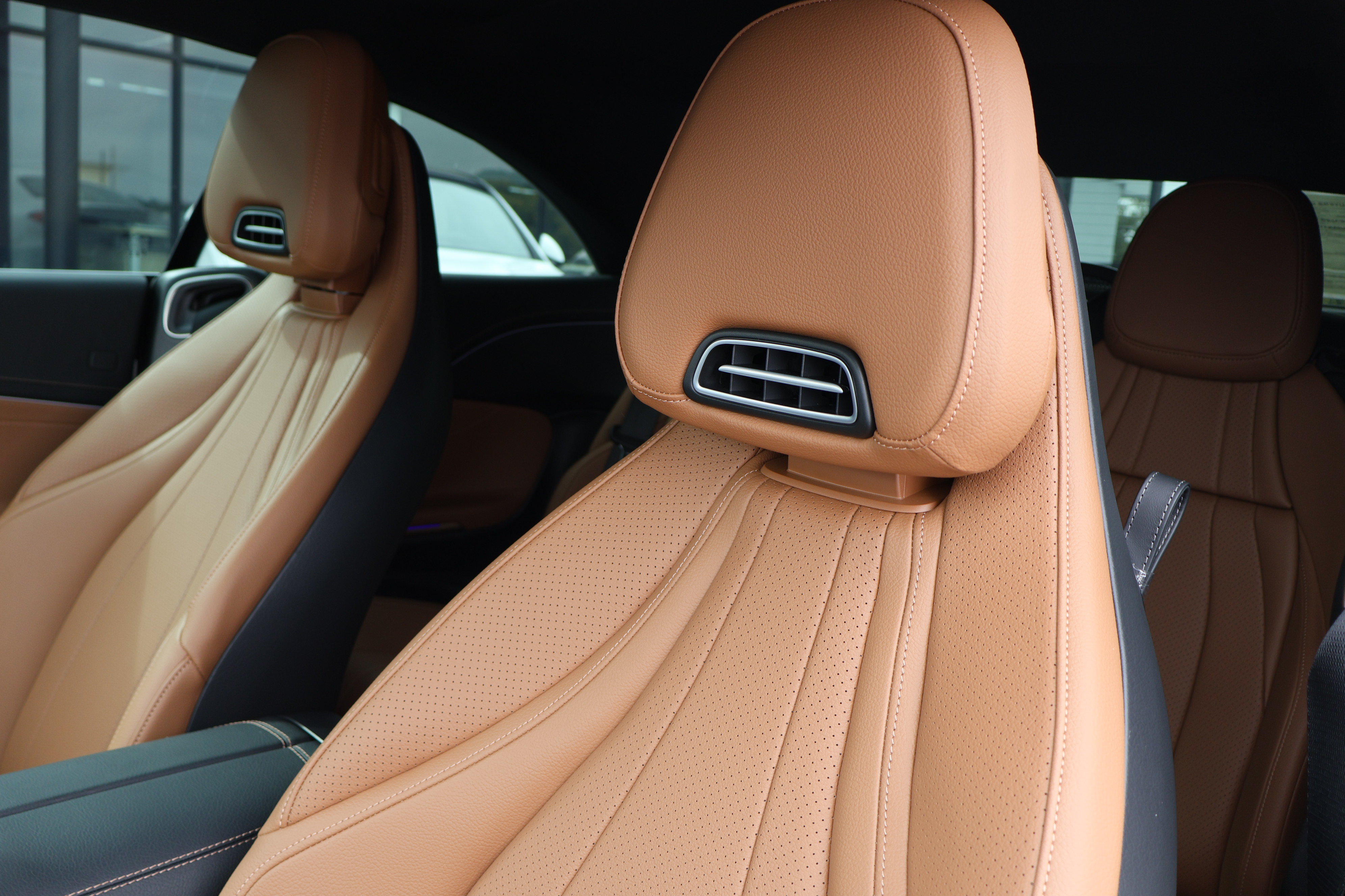 Certified 2026 Mercedes-Benz CLE 450 4MATIC Cabriolet image 16