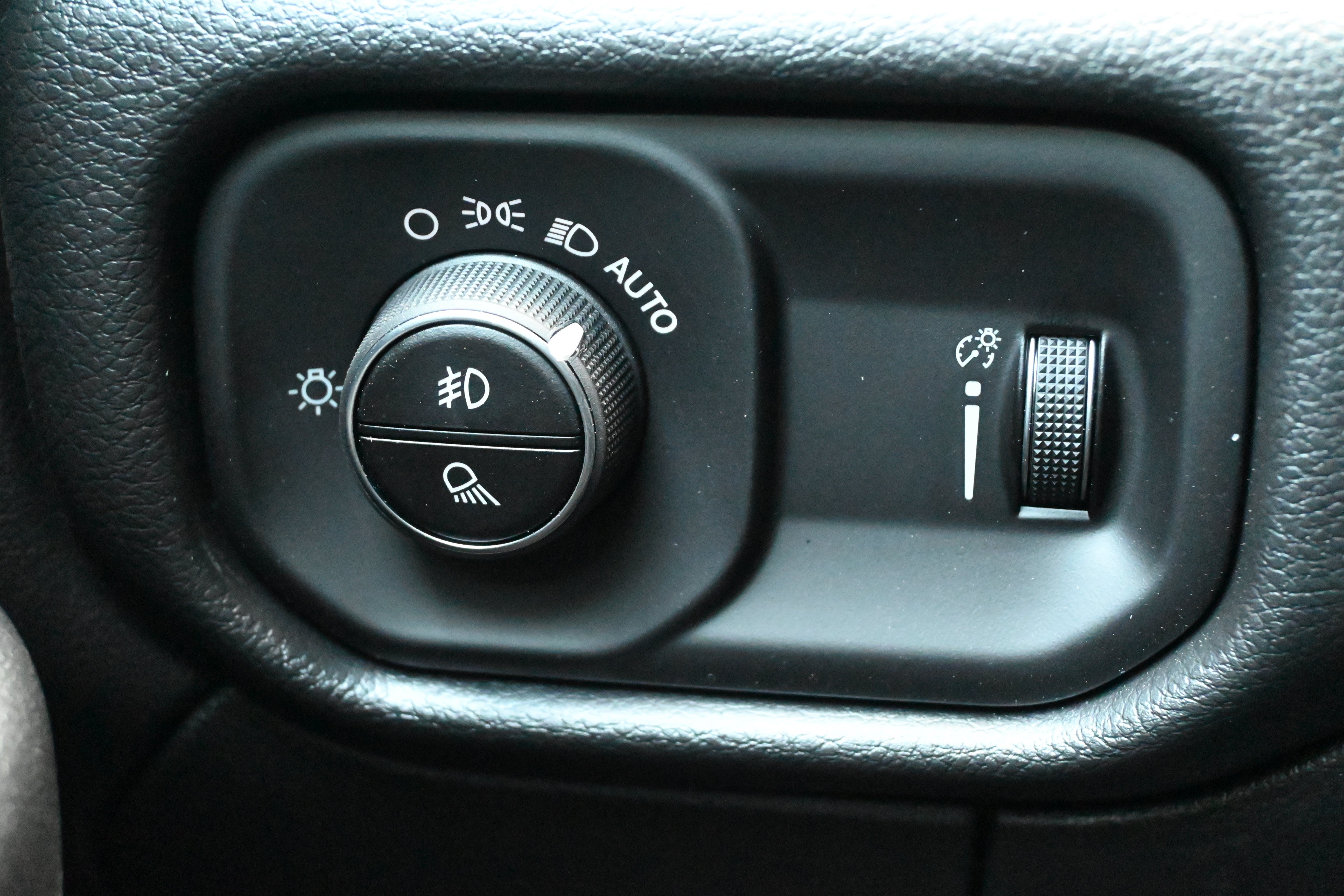 New 2026 RAM 3500 Tradesman AWD/4WD image 28