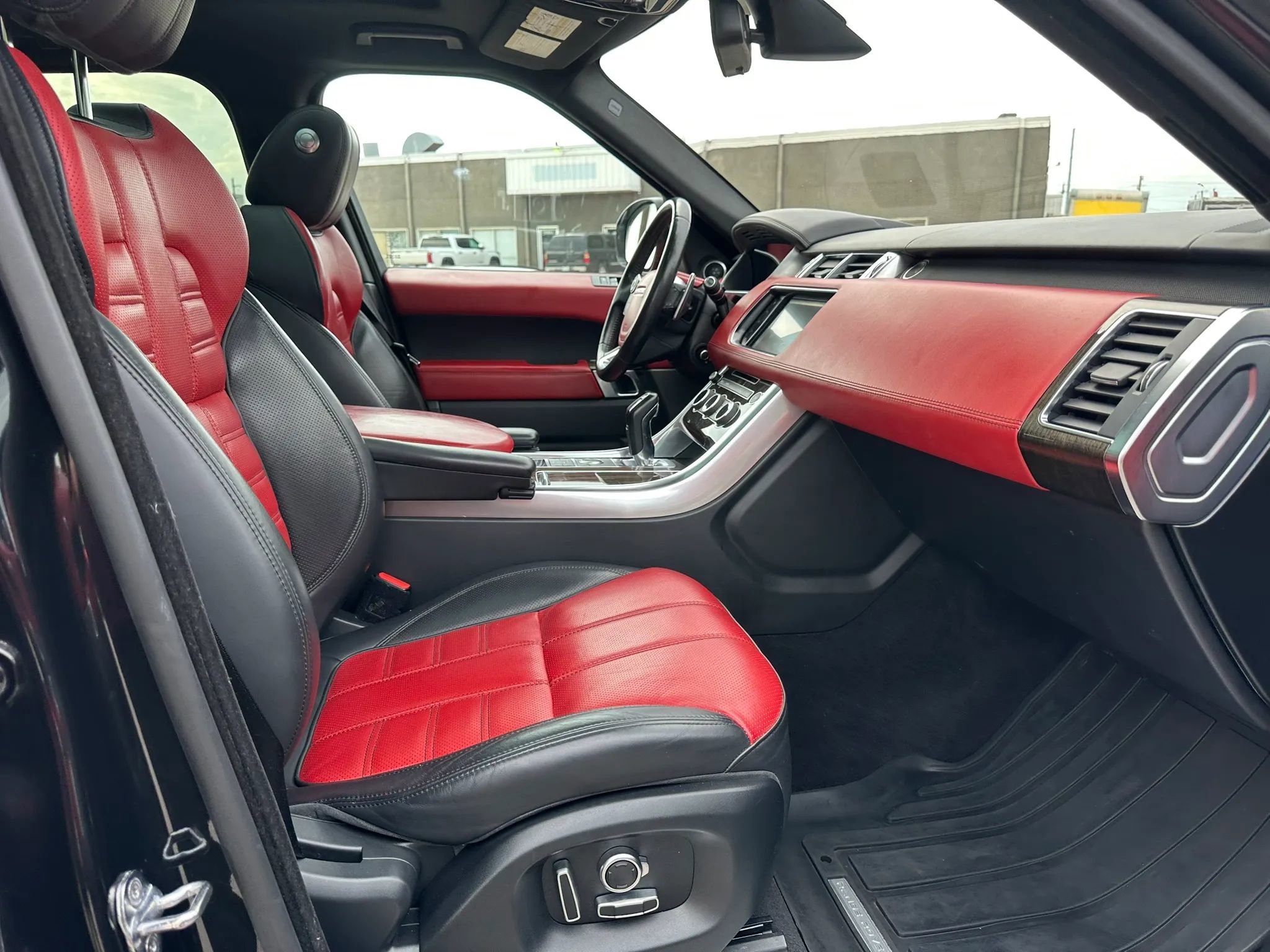 Used 2016 Land Rover Range Rover Sport Autobiography AWD/4WD image 22