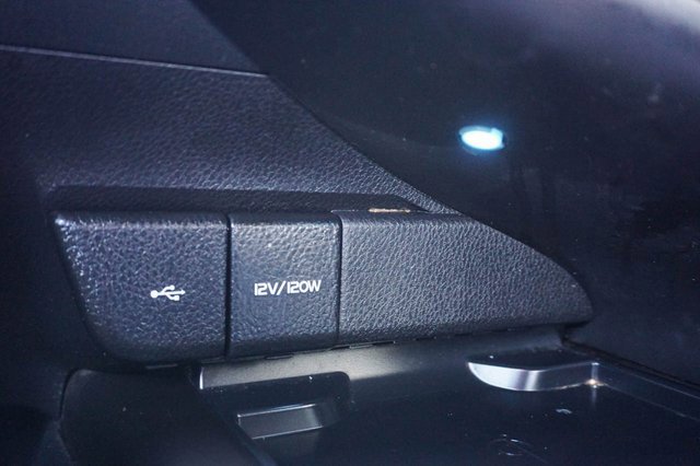 Used 2022 Toyota Camry XSE image 22